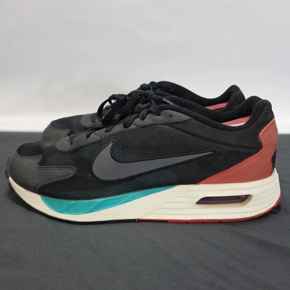 Size 11.5 - Nike Air‎ Max Solo Black Jade Red